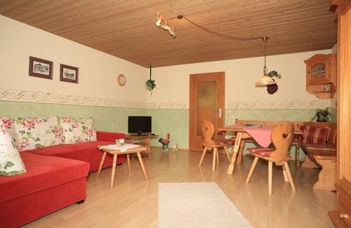 Siegsdorf Apartment | 100 m² Apartment ∙ 3 bedrooms ∙ 5 guests