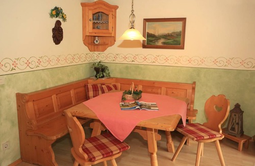 Siegsdorf Apartment | 100 m² Apartment ∙ 3 bedrooms ∙ 5 guests