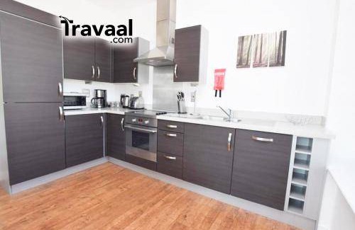 Rushmoor District Apartment | 100 m² Apartment ∙ 2 bedrooms ∙ 6 guests