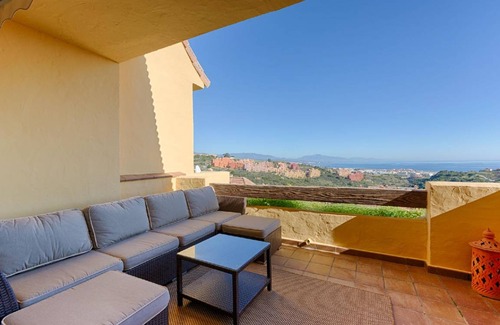 Castillo de Sabinillas Apartment | 100 m² Apartment ∙ 2 bedrooms ∙ 4 guests