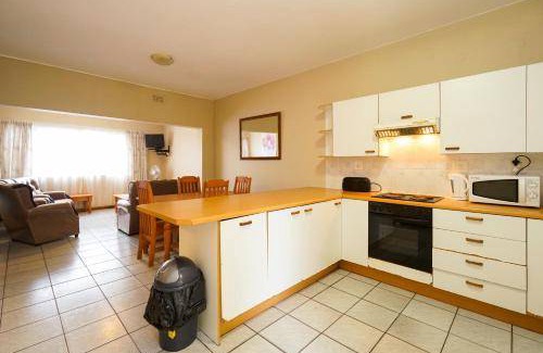 Doonside Apartment | 100 m² Apartment ∙ 3 bedrooms ∙ 6 guests