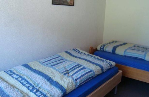 Dietikon District Apartment | 100 m² Apartment ∙ 4 bedrooms ∙ 11 guests