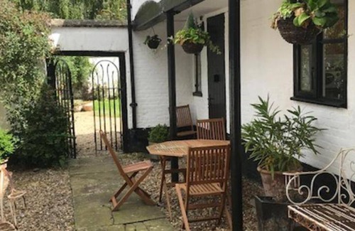 Scoulton Apartment | 100 m² Apartment ∙ 4 bedrooms ∙ 6 guests