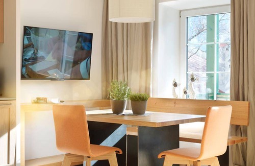Innsbruck Apartment | 100 m² Apartment ∙ 2 bedrooms ∙ 5 guests
