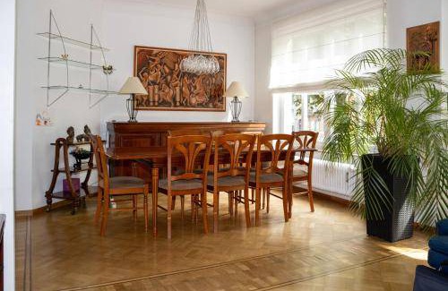 Ukkel Apartment | 100 m² Apartment ∙ 2 bedrooms ∙ 4 guests