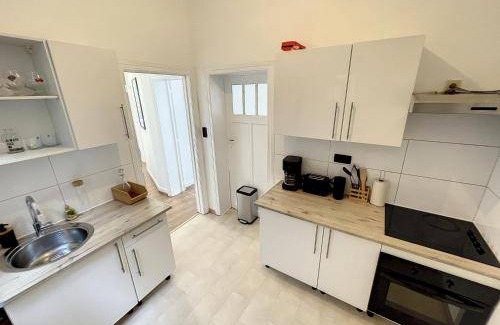 Koekelberg Apartment | 100 m² Apartment ∙ 2 bedrooms ∙ 6 guests