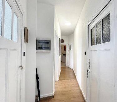 Koekelberg Apartment | 100 m² Apartment ∙ 2 bedrooms ∙ 6 guests