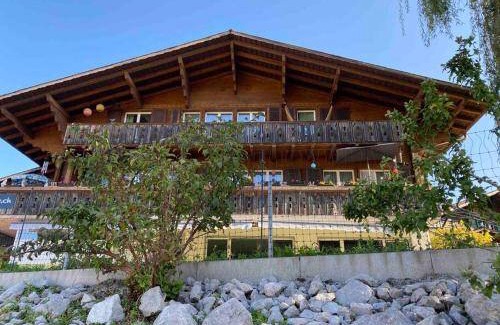 Faulensee Apartment | 100 m² Apartment ∙ 2 bedrooms ∙ 4 guests