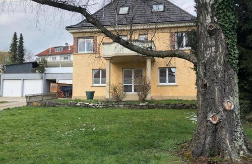 Gemarkung Oschingen Apartment | 100 m² Apartment ∙ 3 bedrooms ∙ 8 guests