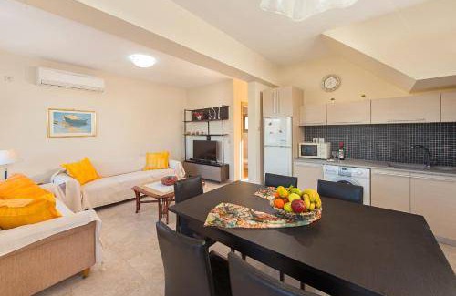Karpathos Town Apartment | 100 m² Apartment ∙ 2 bedrooms ∙ 4 guests