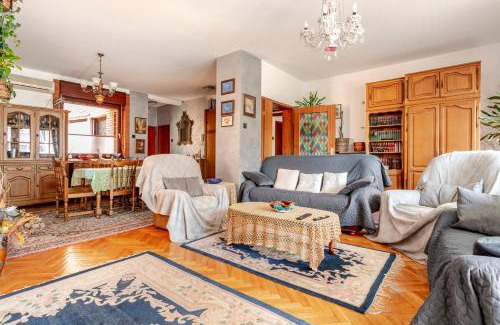 Savski Venac Apartment | 100 m2 Apartment in the Diplomatic Area of Belgrade, Serbia