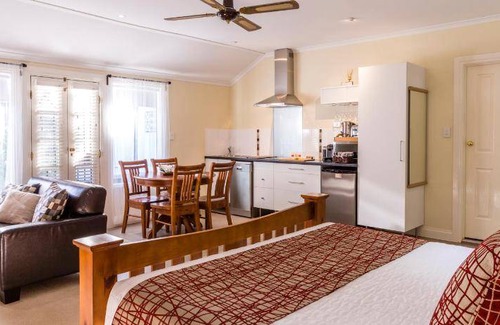 Upper Wakefield Bed & Breakfast | 100 m² Bed and breakfast ∙ 2 bedrooms ∙ 4 guests