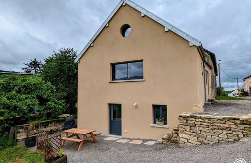 Echannay Cottage | 100 m² Cabin ∙ 3 bedrooms ∙ 5 guests