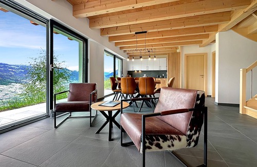 Grone Ski Chalet | 100 m² Chalet ∙ 3 bedrooms ∙ 8 guests