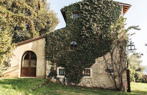 Borgo Trento House | 100 m² Farmhouse ∙ 3 bedrooms ∙ 6 guests