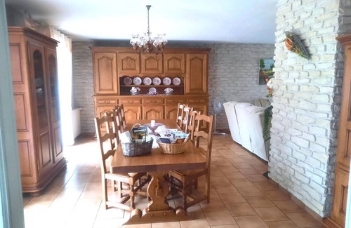Montlibert House | 100 m² Gîte ∙ 3 bedrooms ∙ 6 guests