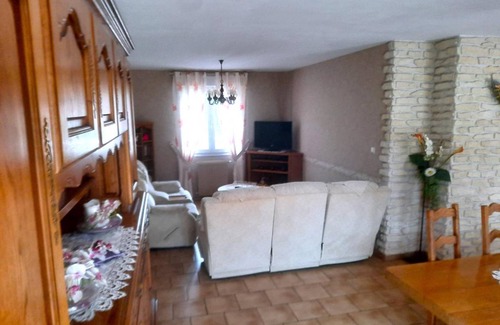 Montlibert House | 100 m² Gîte ∙ 3 bedrooms ∙ 6 guests