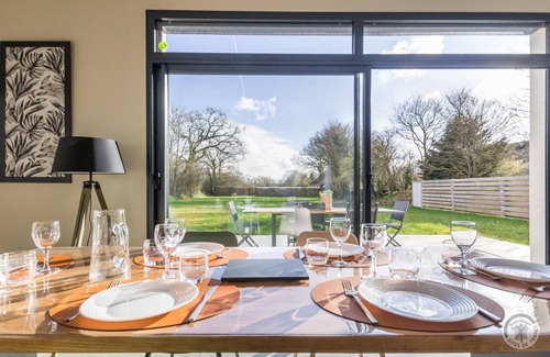 Lessay House | 100 m² Gîte ∙ 3 bedrooms ∙ 6 guests