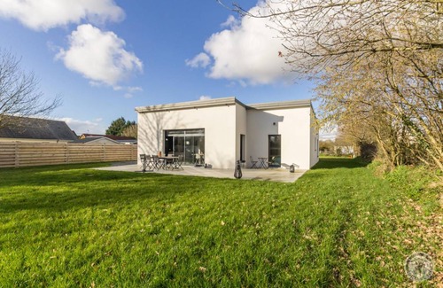 Lessay House | 100 m² Gîte ∙ 3 bedrooms ∙ 6 guests