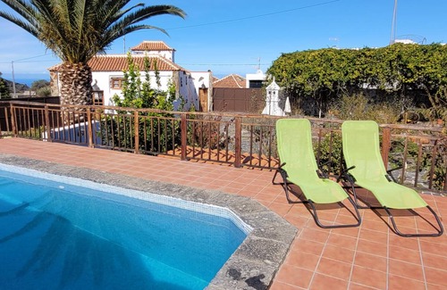 Icod de los Vinos House | 100 m² House ∙ 4 bedrooms ∙ 7 guests