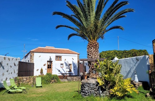 Icod de los Vinos House | 100 m² House ∙ 4 bedrooms ∙ 7 guests