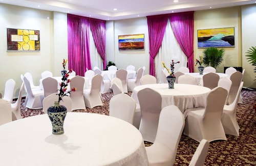 Al Qunfudhah Hotel | 100 m² Hotel ∙ 3 bedrooms ∙ 8 guests