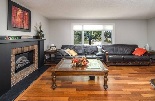 Calgary House | 100 m² House ∙ 5 bedrooms ∙ 10 guests