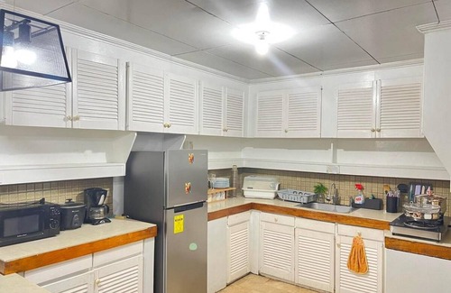 Matandang Balara House | 100 m² House ∙ 3 bedrooms ∙ 12 guests
