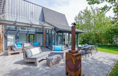 Den Hoorn House | 100 m² House ∙ 3 bedrooms ∙ 5 guests