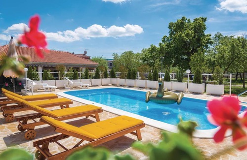 Unesic House | 100 m² House ∙ 2 bedrooms ∙ 6 guests