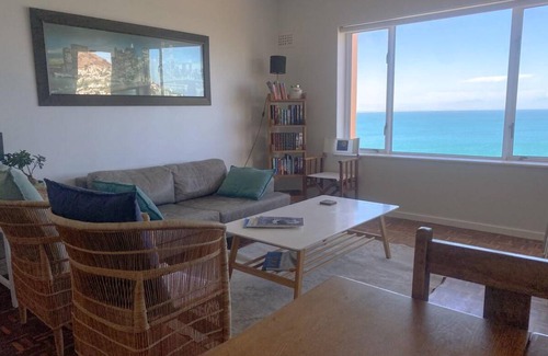 Redhill House | 100 m² House ∙ 2 bedrooms ∙ 4 guests