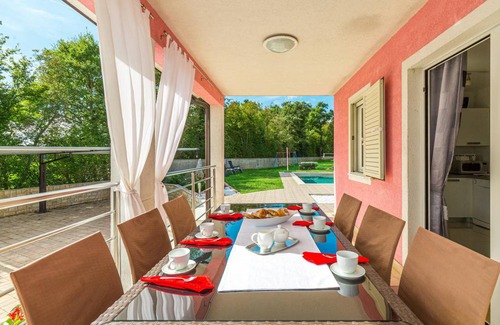 Marceljani House | 100 m² House ∙ 3 bedrooms ∙ 8 guests