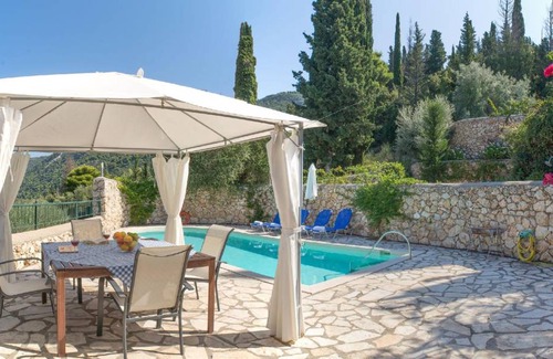 Agios Nikitas House | 100 m² House ∙ 3 bedrooms ∙ 6 guests