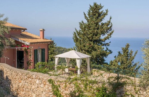 Agios Nikitas House | 100 m² House ∙ 3 bedrooms ∙ 6 guests