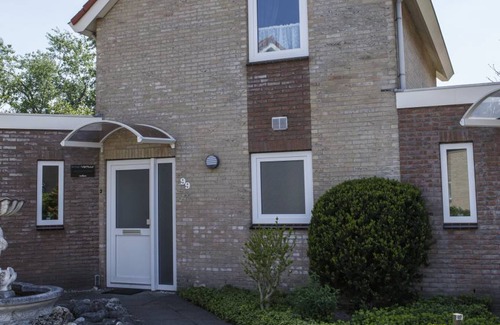 Ouddorp House | 100 m² House ∙ 3 bedrooms ∙ 6 guests
