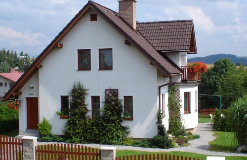 Bozkov House | 100 m² House ∙ 3 bedrooms ∙ 8 guests