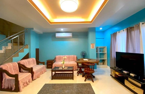 Cagayan de Oro House | 100 m² House ∙ 3 bedrooms ∙ 16 guests