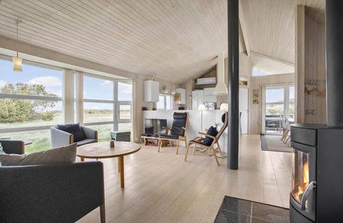 Lild Strand House | 100 m² House ∙ 3 bedrooms ∙ 8 guests
