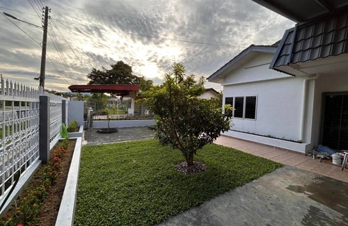 Seremban House | 100 m² House ∙ 4 bedrooms ∙ 12 guests