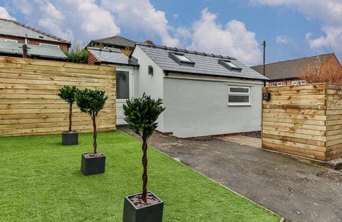 Sheffield House | 100 m² House ∙ 6 bedrooms ∙ 14 guests