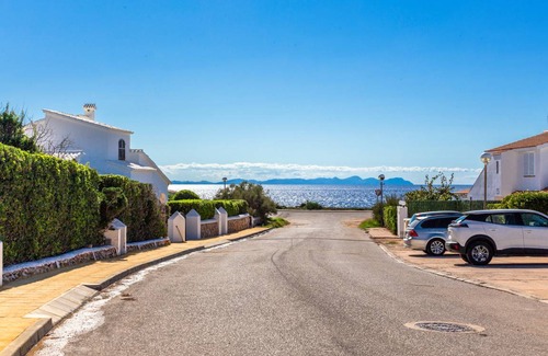Cap d'Artrutx House | 100 m² House ∙ 3 bedrooms ∙ 4 guests