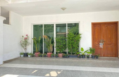 Dangkao House | 100 m² House ∙ 1 bedroom ∙ 2 guests