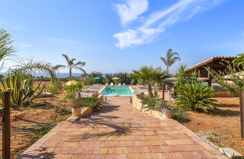 Balestrate House | 100 m² Maisonette ∙ 2 bedrooms ∙ 5 guests