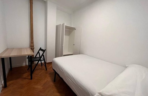 Barrio de La Latina Resort | 100 m² Private room ∙ 1 bedroom ∙ 1 guest