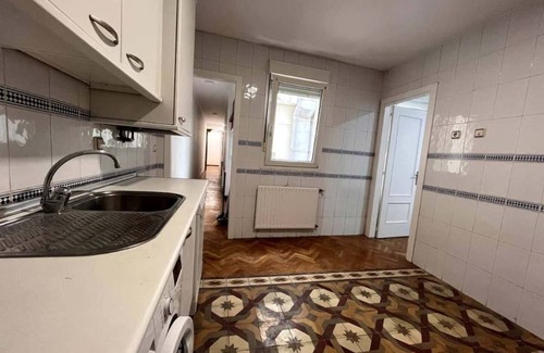 Barrio de La Latina Resort | 100 m² Private room ∙ 1 bedroom ∙ 1 guest