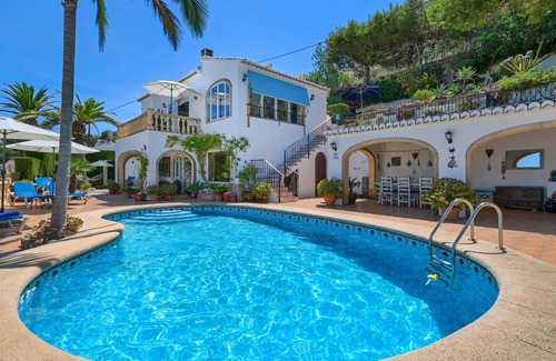 Trencall Villa | 100 m² Villa ∙ 2 bedrooms ∙ 4 guests