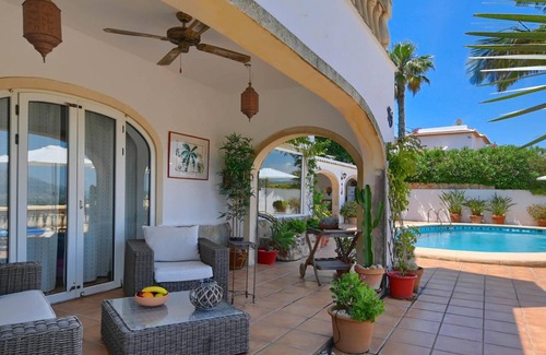 Trencall Villa | 100 m² Villa ∙ 2 bedrooms ∙ 4 guests