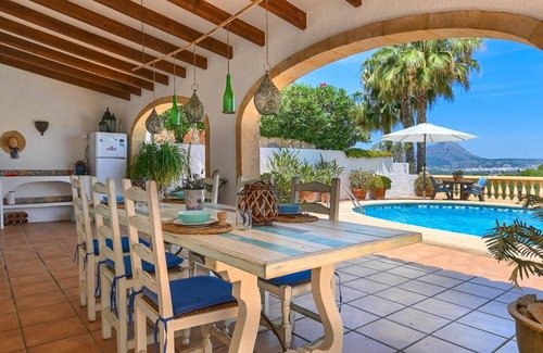 Trencall Villa | 100 m² Villa ∙ 2 bedrooms ∙ 4 guests