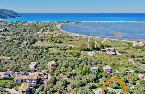 Lefkada Town Villa | 100 m² Villa ∙ 2 bedrooms ∙ 5 guests