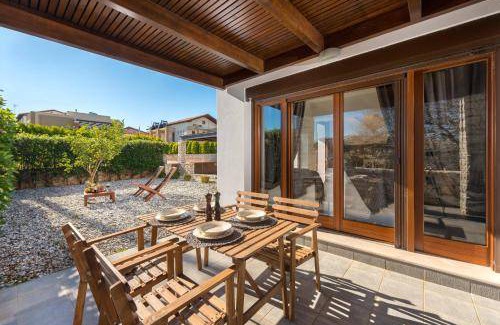 Petaloudes Villa | 100 m² Villa ∙ 3 bedrooms ∙ 6 guests